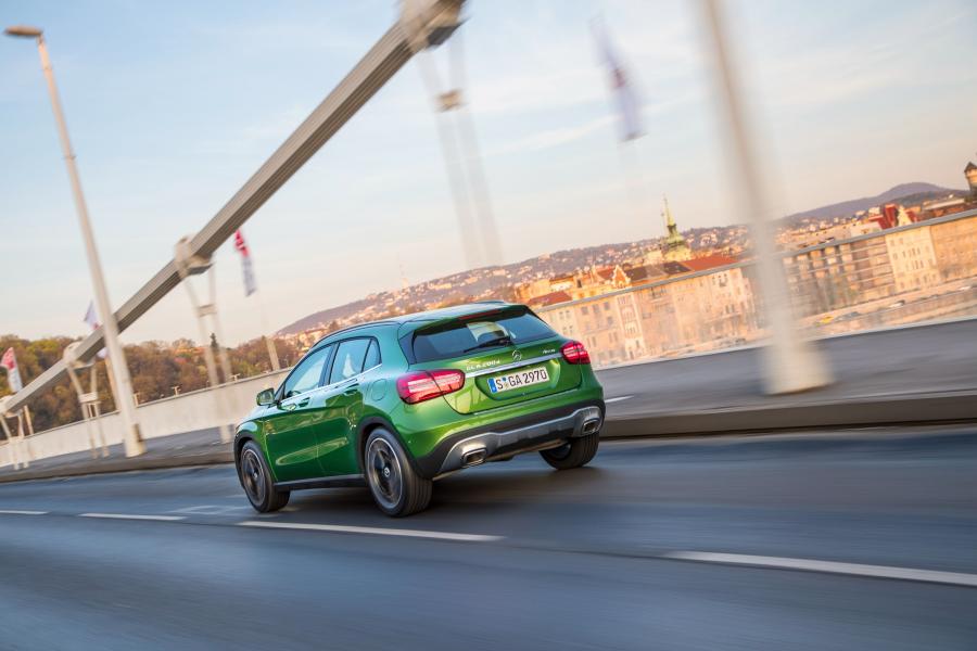  Mercedes-Benz GLA200 d 4Matic 2017 года  (WW) (фото 10 из 13)